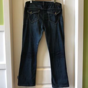 EUG Guess “Flirty Boot” women’s jeans sz 32